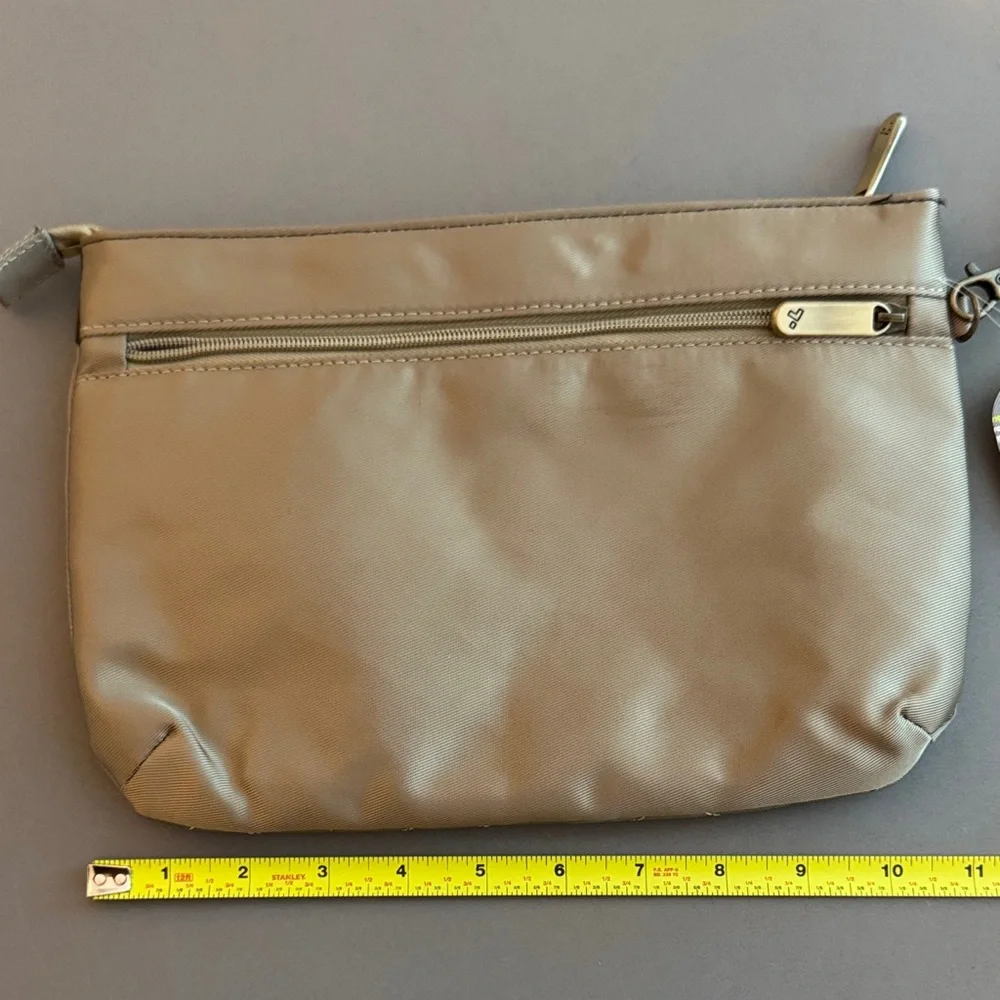 Travelon Travel RFID Brown Quilted Wristlet Clutch NWT
